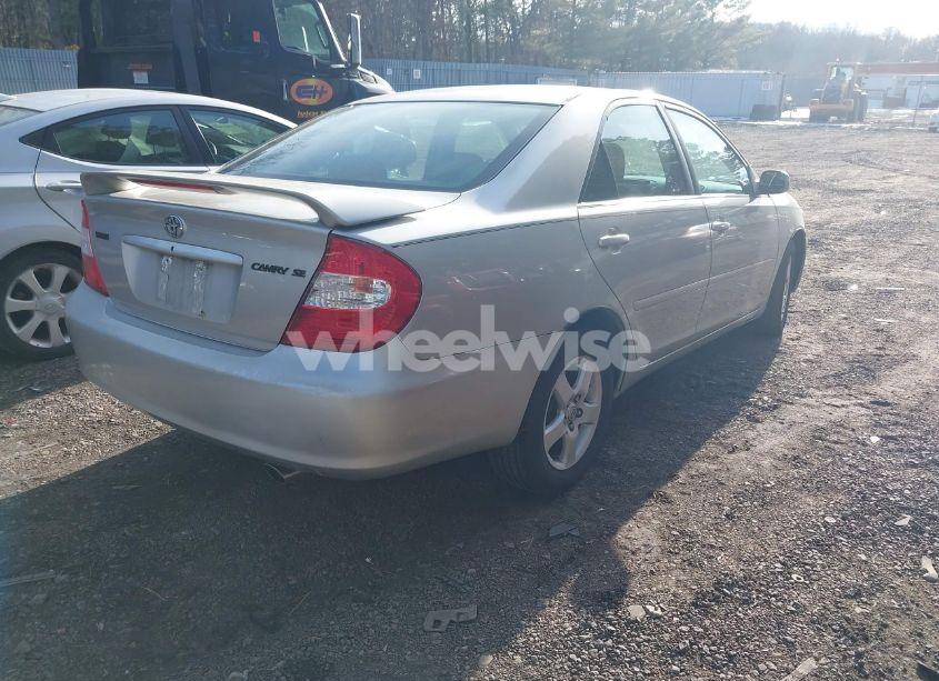 Photo 4 of 2004 Toyota Camry SE (VIN 4T1BE32K64U363018)