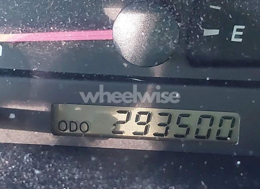 Photo 7 of 2004 Toyota Camry LE (VIN 4T1BE32K64U363844)