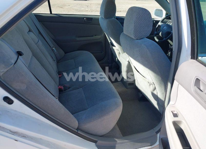 Photo 8 of 2004 Toyota Camry LE (VIN 4T1BE32K64U366906)