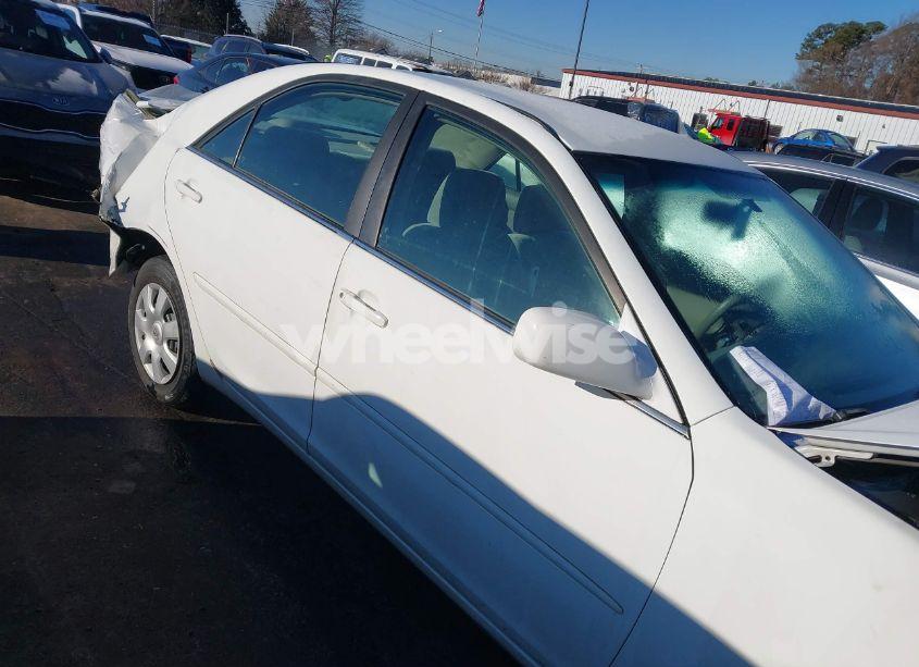 Photo 13 of 2004 Toyota Camry LE (VIN 4T1BE32K64U374228)