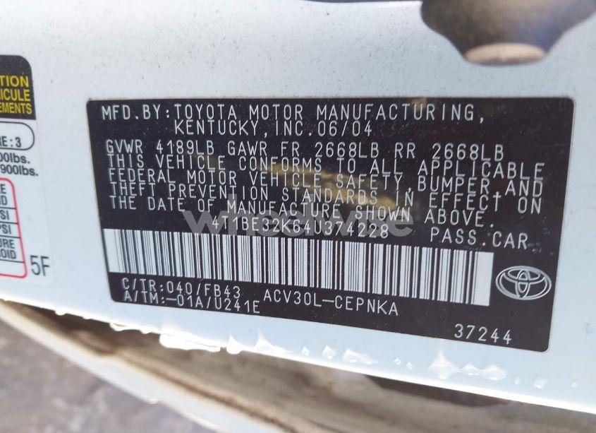 Photo 9 of 2004 Toyota Camry LE (VIN 4T1BE32K64U374228)