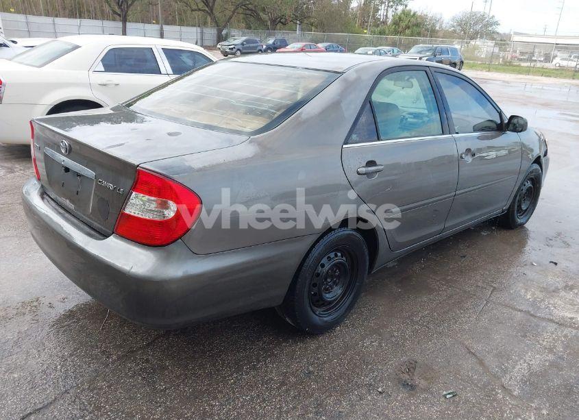 Photo 4 of 2004 Toyota Camry LE (VIN 4T1BE32K64U791042)