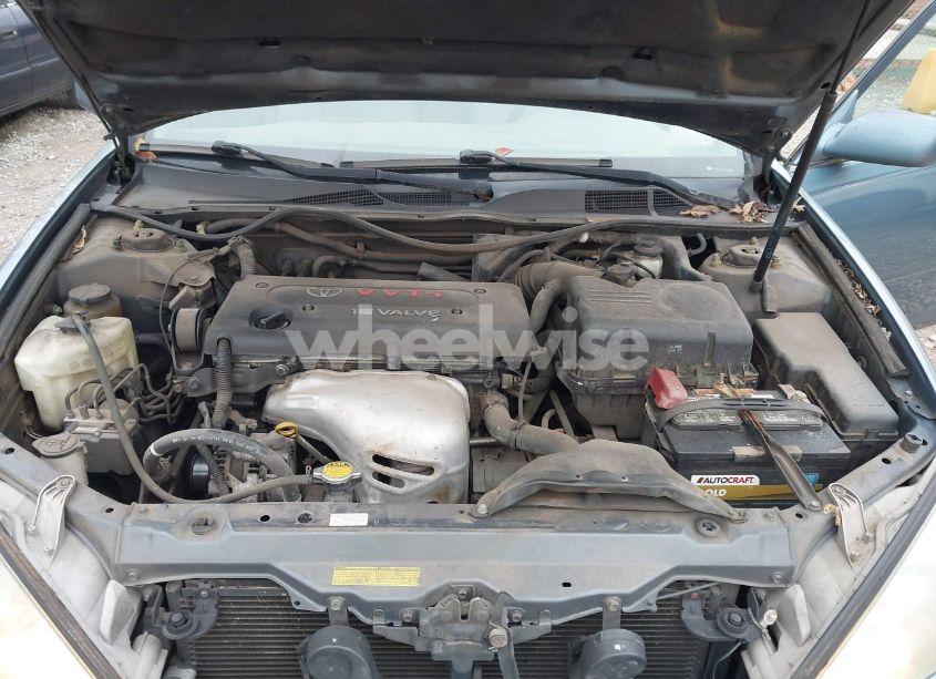 Photo 10 of 2004 Toyota Camry LE (VIN 4T1BE32K64U817395)