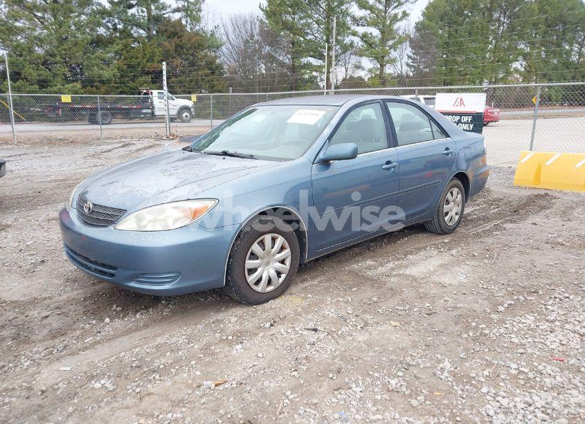 Photo 2 of 2004 Toyota Camry LE (VIN 4T1BE32K64U817395)