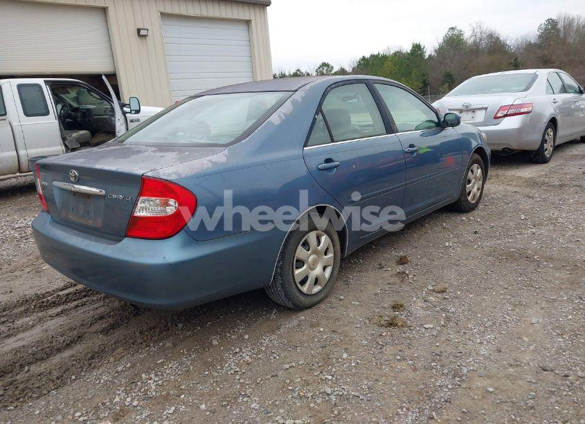 Photo 4 of 2004 Toyota Camry LE (VIN 4T1BE32K64U817395)