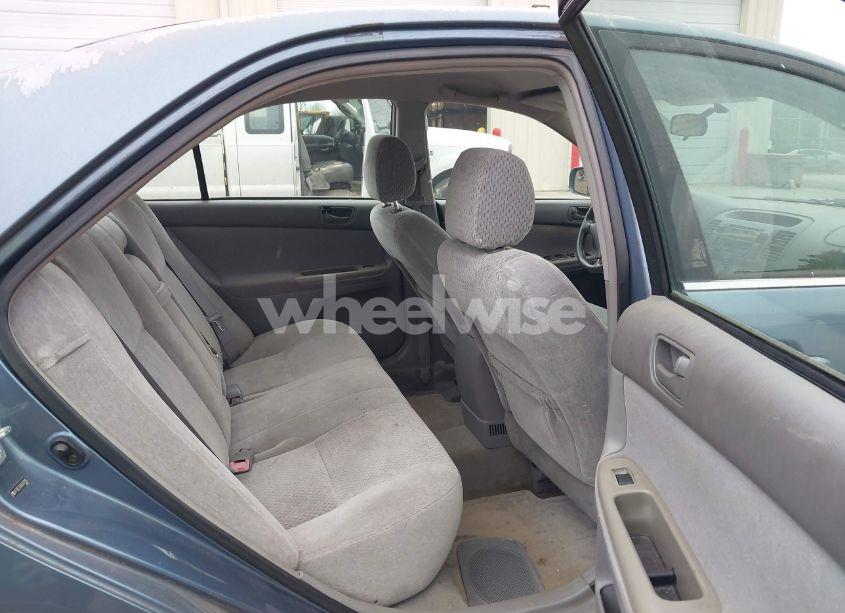 Photo 8 of 2004 Toyota Camry LE (VIN 4T1BE32K64U817395)