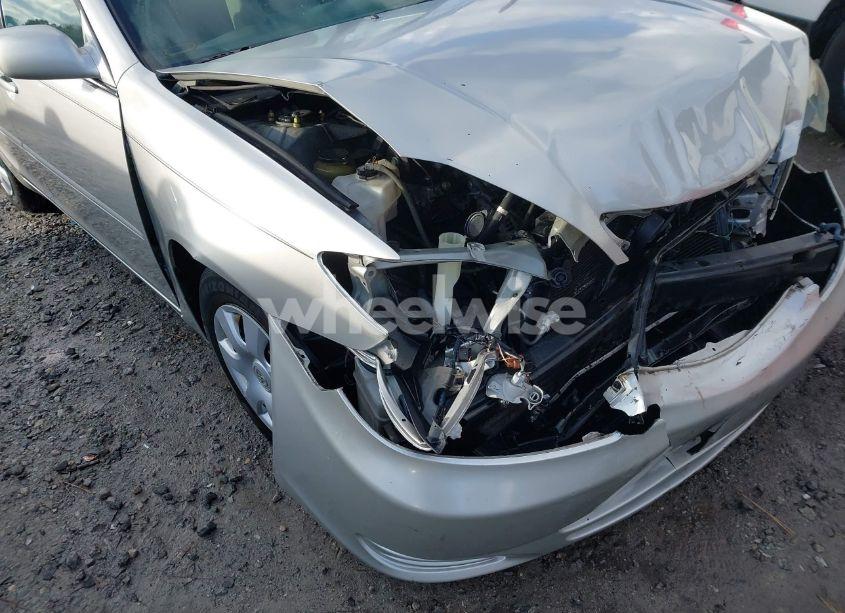 Photo 17 of 2004 Toyota Camry LE (VIN 4T1BE32K64U829837)