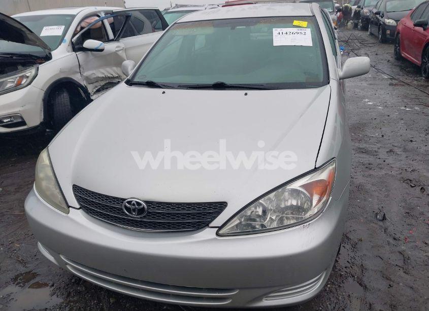 Photo 12 of 2004 Toyota Camry LE (VIN 4T1BE32K64U830440)