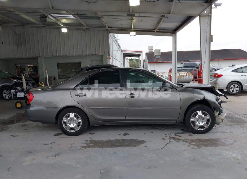 Photo 14 of 2004 Toyota Camry LE (VIN 4T1BE32K64U836738)