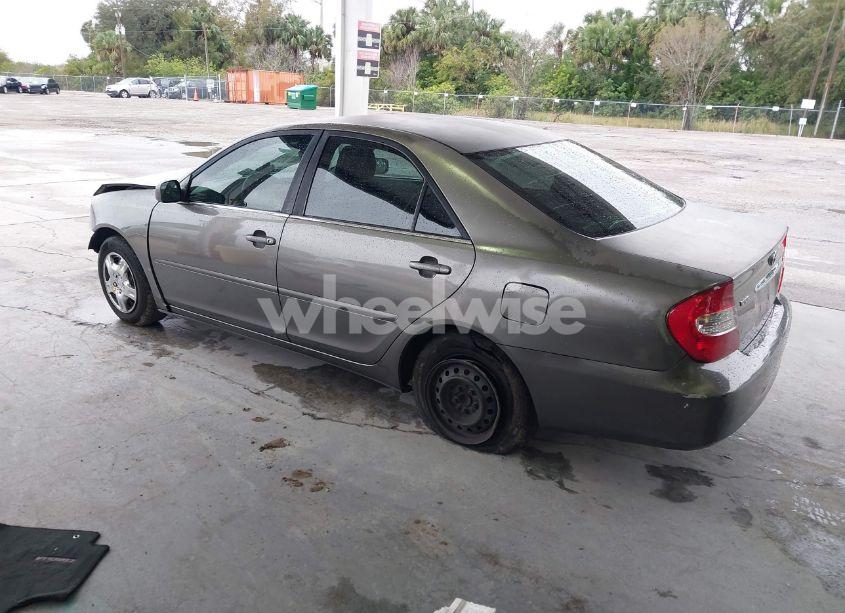 Photo 3 of 2004 Toyota Camry LE (VIN 4T1BE32K64U836738)