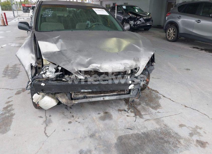 Photo 6 of 2004 Toyota Camry LE (VIN 4T1BE32K64U836738)