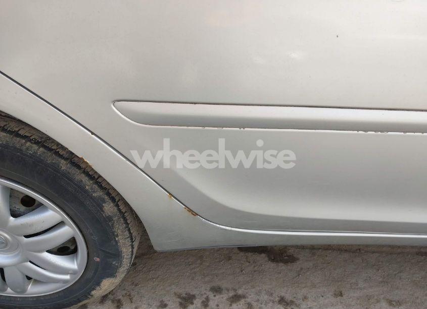 Photo 13 of 2004 Toyota Camry LE (VIN 4T1BE32K64U867018)