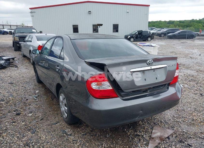 Photo 3 of 2004 Toyota Camry LE (VIN 4T1BE32K64U868802)