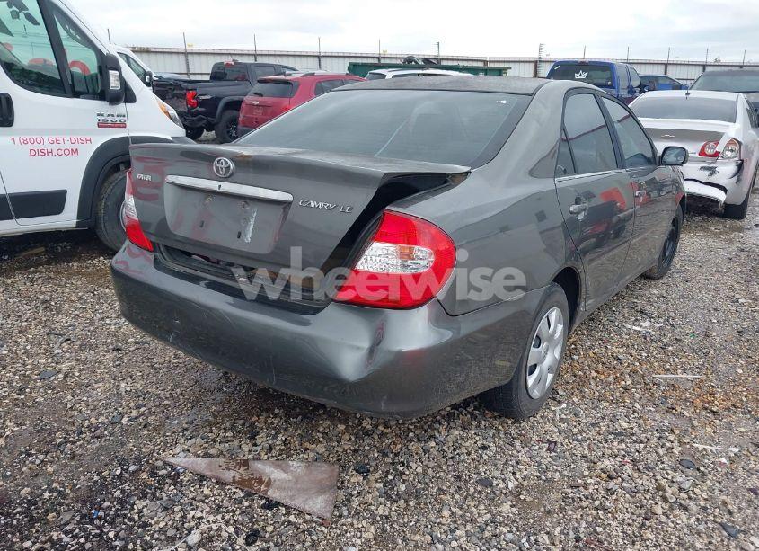 Photo 4 of 2004 Toyota Camry LE (VIN 4T1BE32K64U868802)