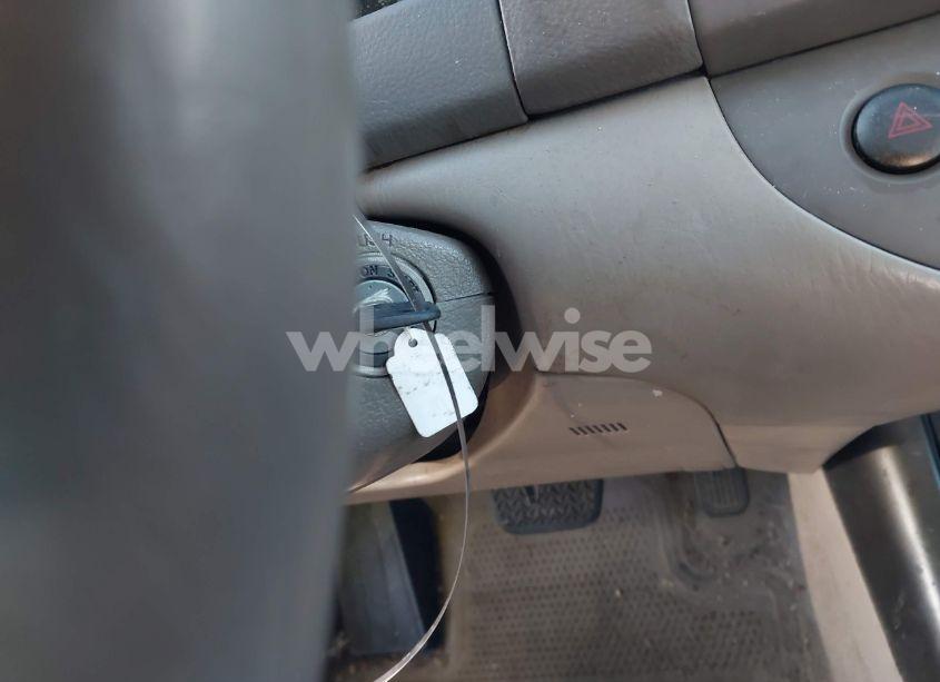 Photo 11 of 2004 Toyota Camry LE (VIN 4T1BE32K64U881856)