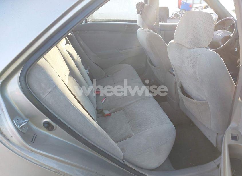 Photo 8 of 2004 Toyota Camry LE (VIN 4T1BE32K64U881856)