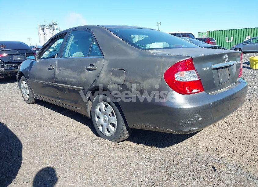 Photo 3 of 2004 Toyota Camry LE (VIN 4T1BE32K64U903368)