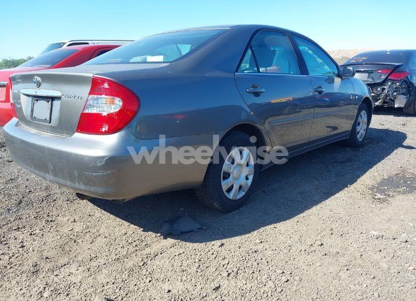 Photo 4 of 2004 Toyota Camry LE (VIN 4T1BE32K64U903368)