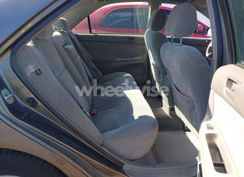 Photo 8 of 2004 Toyota Camry LE (VIN 4T1BE32K64U903368)