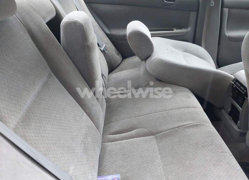 Photo 8 of 2004 Toyota Camry LE (VIN 4T1BE32K64U906240)