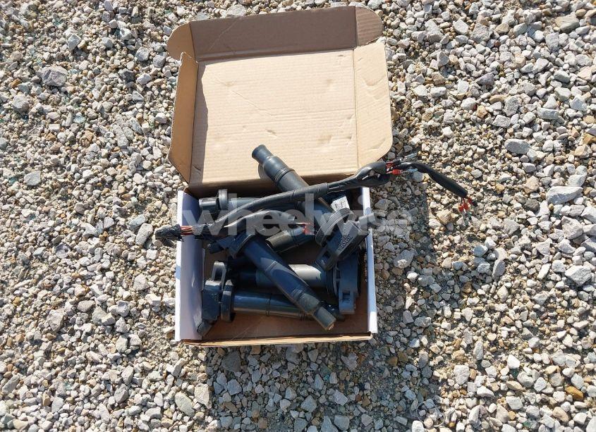 Photo 12 of 2004 Toyota Camry LE (VIN 4T1BE32K64U939657)