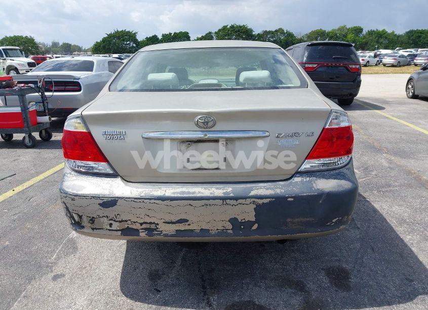 Photo 16 of 2005 Toyota Camry LE (VIN 4T1BE32K65U007962)