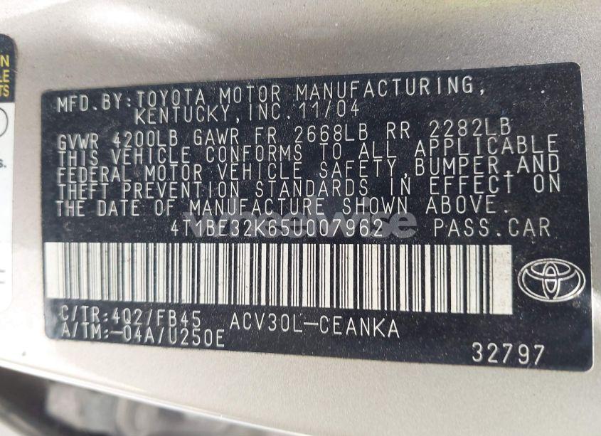 Photo 9 of 2005 Toyota Camry LE (VIN 4T1BE32K65U007962)