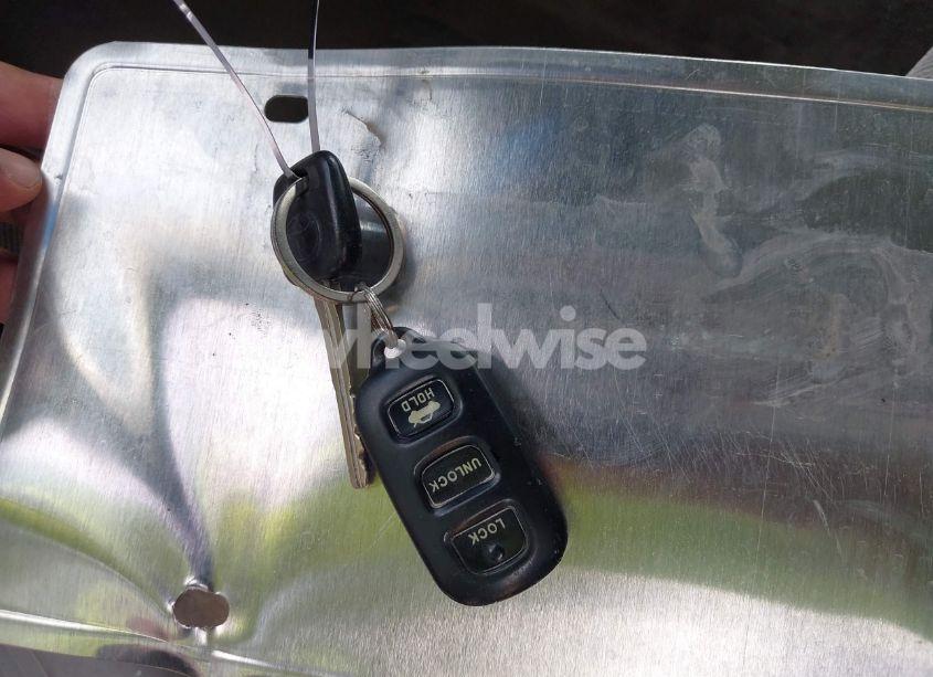 Photo 11 of 2005 Toyota Camry LE (VIN 4T1BE32K65U031288)