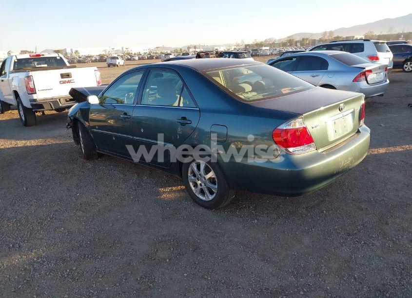 Photo 3 of 2005 Toyota Camry XLE (VIN 4T1BE32K65U052724)
