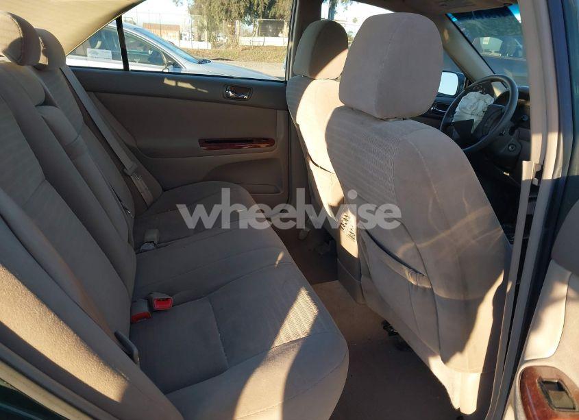 Photo 8 of 2005 Toyota Camry XLE (VIN 4T1BE32K65U052724)