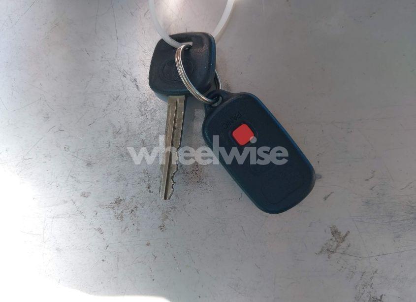 Photo 11 of 2005 Toyota Camry LE (VIN 4T1BE32K65U065389)