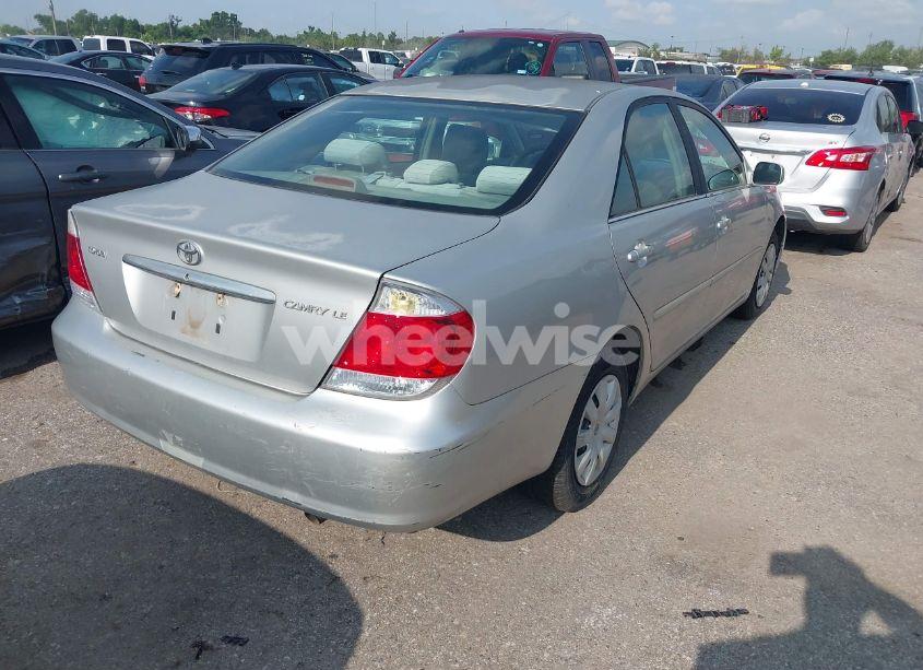 Photo 4 of 2005 Toyota Camry LE (VIN 4T1BE32K65U523657)