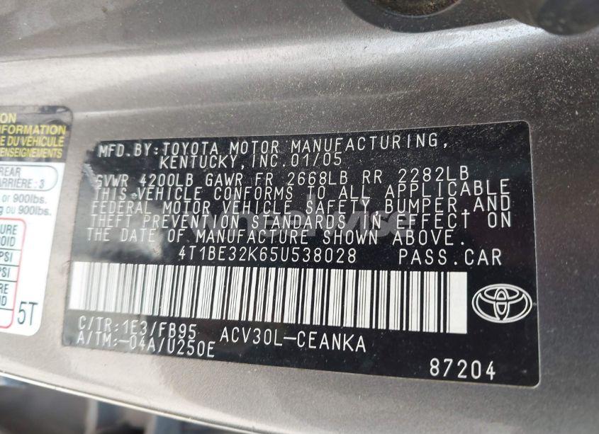 Photo 9 of 2005 Toyota Camry STD (VIN 4T1BE32K65U538028)
