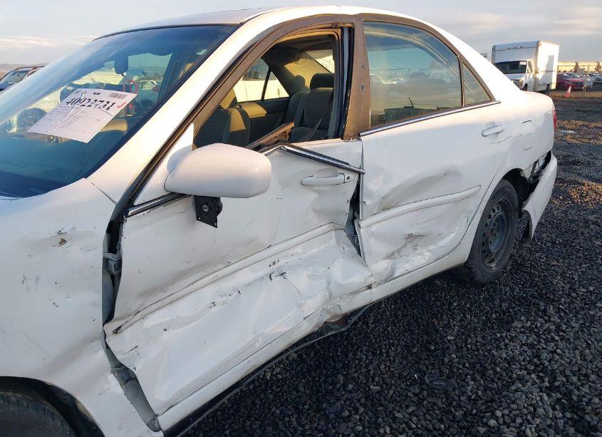 Photo 6 of 2005 Toyota Camry LE (VIN 4T1BE32K65U543441)