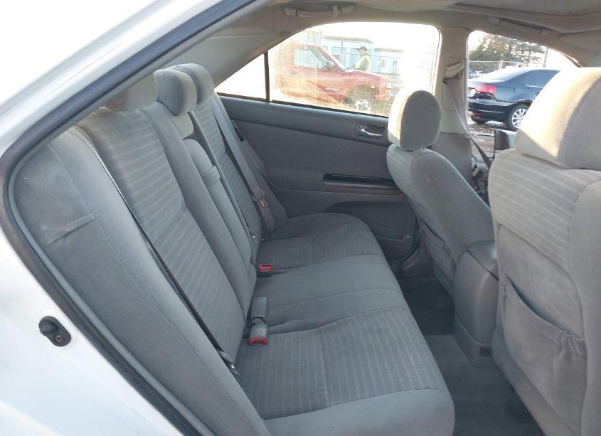 Photo 8 of 2005 Toyota Camry LE (VIN 4T1BE32K65U543441)