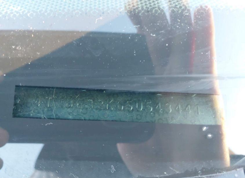Photo 9 of 2005 Toyota Camry LE (VIN 4T1BE32K65U543441)