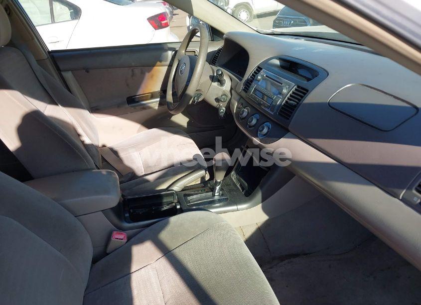 Photo 5 of 2005 Toyota Camry LE (VIN 4T1BE32K65U546159)