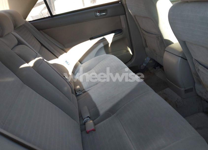 Photo 8 of 2005 Toyota Camry LE (VIN 4T1BE32K65U546159)