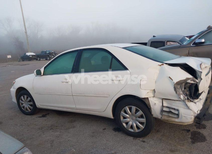 Photo 14 of 2005 Toyota Camry LE (VIN 4T1BE32K65U547652)