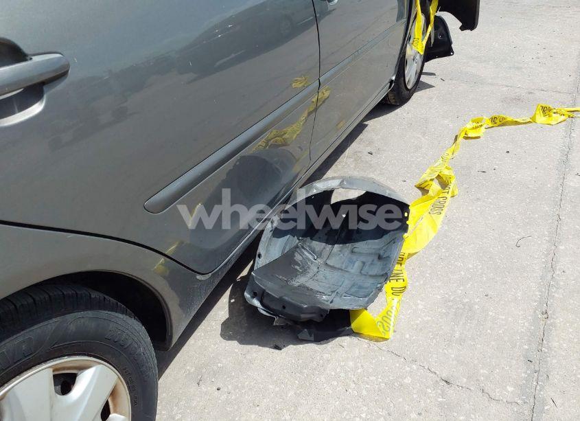 Photo 12 of 2005 Toyota Camry LE (VIN 4T1BE32K65U564466)