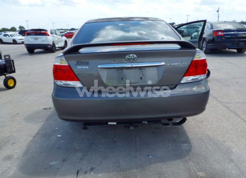 Photo 17 of 2005 Toyota Camry LE (VIN 4T1BE32K65U564466)