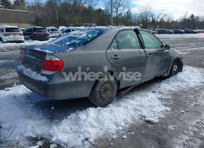 Photo 4 of 2005 Toyota Camry LE (VIN 4T1BE32K65U567593)