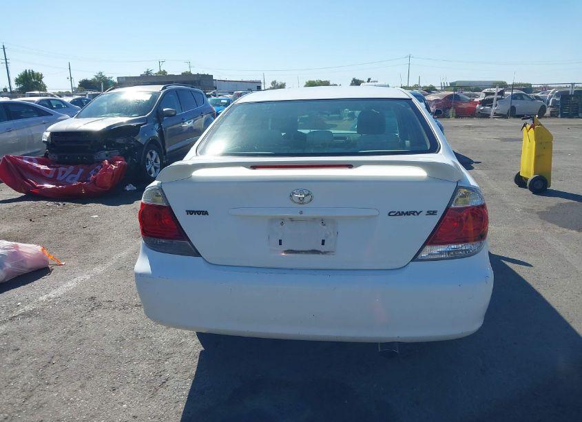 Photo 17 of 2005 Toyota Camry SE (VIN 4T1BE32K65U572499)