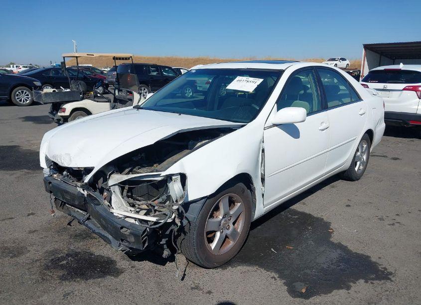 Photo 2 of 2005 Toyota Camry SE (VIN 4T1BE32K65U572499)