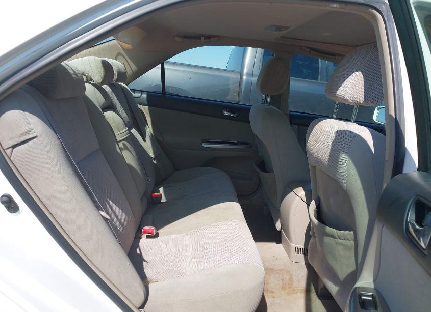 Photo 8 of 2005 Toyota Camry SE (VIN 4T1BE32K65U572499)