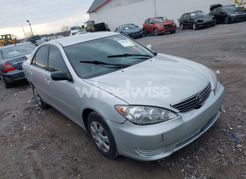 2005 Toyota Camry LE/SE/STD/XLE (VIN 4T1BE32K65U579288) main photo