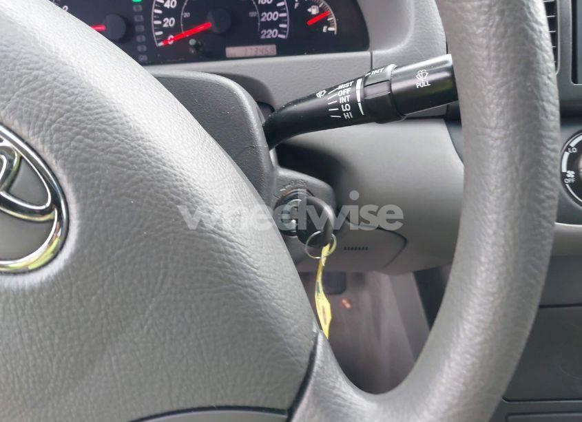 Photo 11 of 2005 Toyota Camry LE/SE/STD/XLE (VIN 4T1BE32K65U579288)