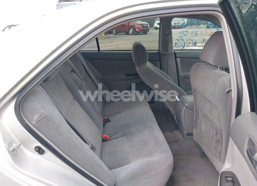 Photo 8 of 2005 Toyota Camry LE/SE/STD/XLE (VIN 4T1BE32K65U579288)