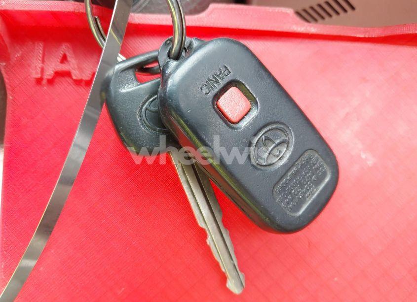 Photo 11 of 2005 Toyota Camry LE (VIN 4T1BE32K65U583454)