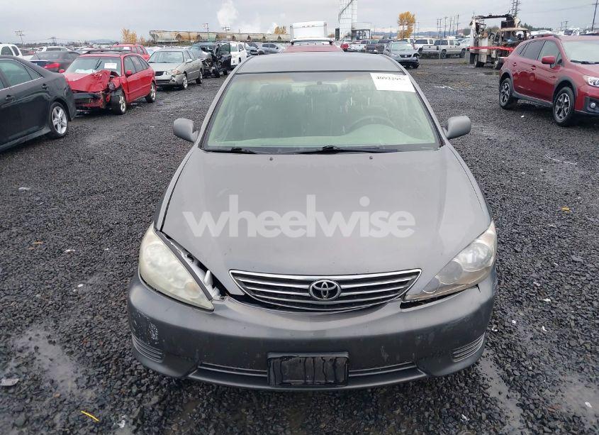 Photo 12 of 2005 Toyota Camry LE (VIN 4T1BE32K65U587892)